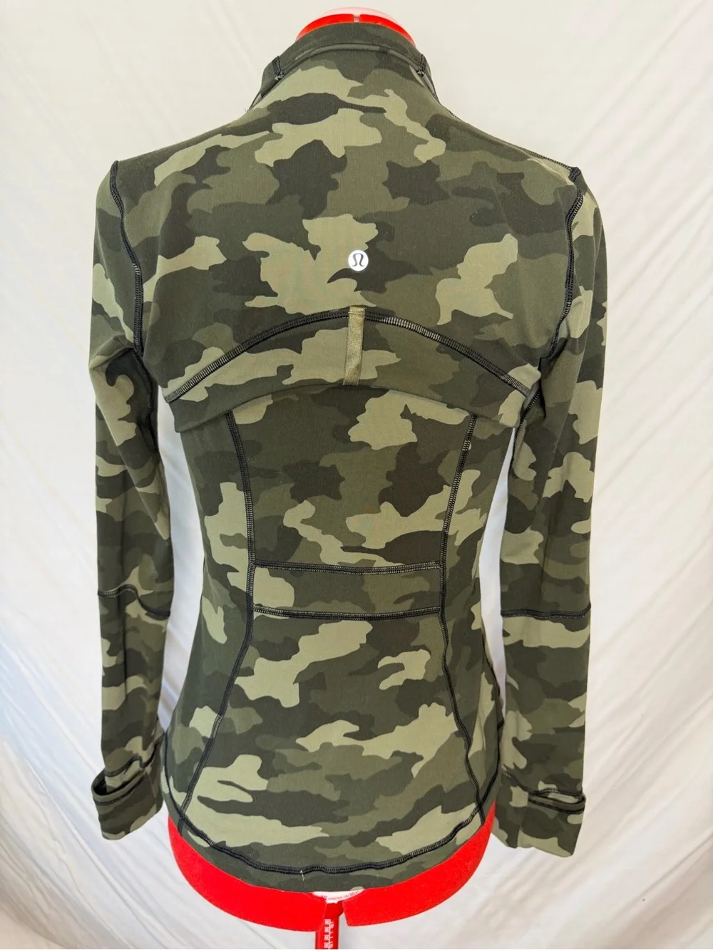 lululemon Camo Define Active Jacket…Size 6